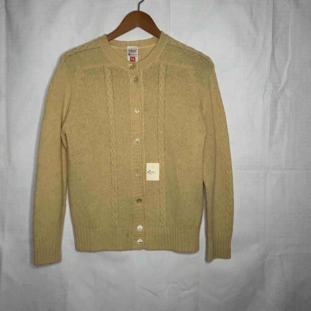 St Michael Vintage Pure Wool Yellow Cardigan Size L- Call Out Missing Button